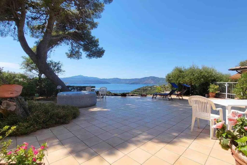 Villa Mit Whirlpool Und Phantastischer Aussicht Capoliveri  Eksteriør bilde