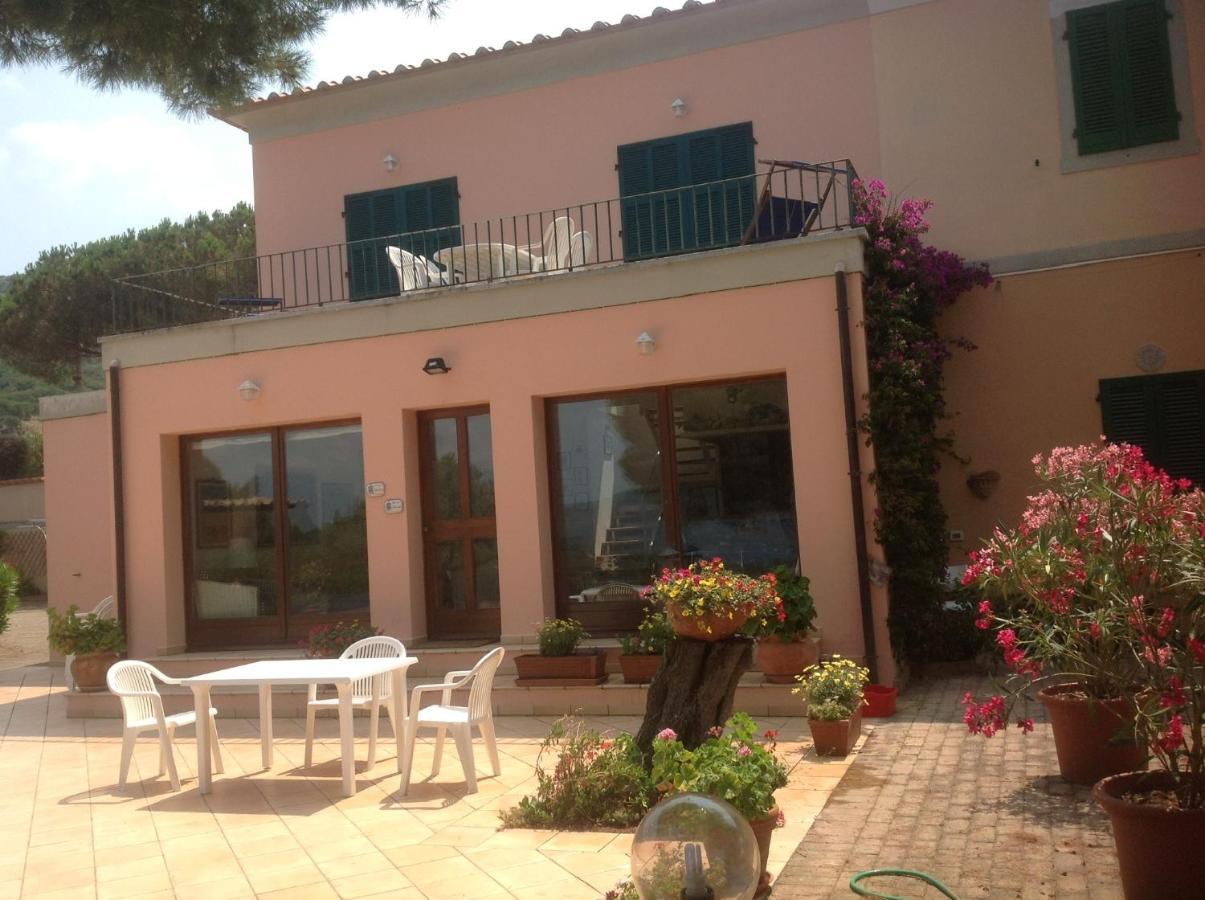 Villa Mit Whirlpool Und Phantastischer Aussicht Capoliveri  Eksteriør bilde